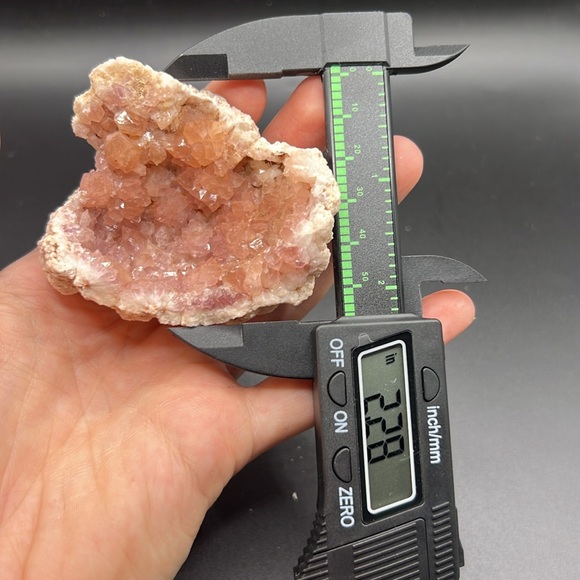 High Quality Pink Amethyst Crystal Geode - Picture 4 of 4